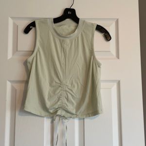 Lululemon cropped top, synched in front